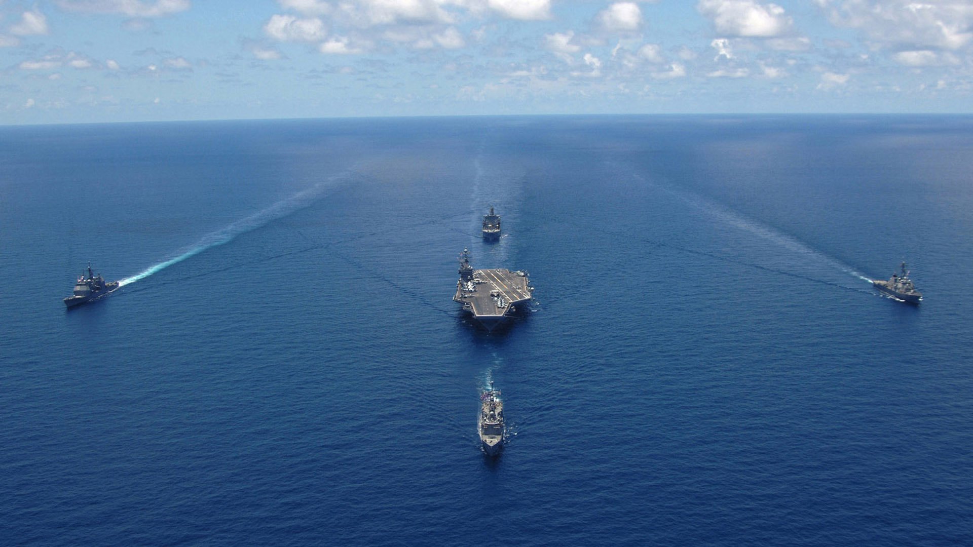 国内外足球赛事裁判员交流培训,提升执法水平,足球裁判培训的意义